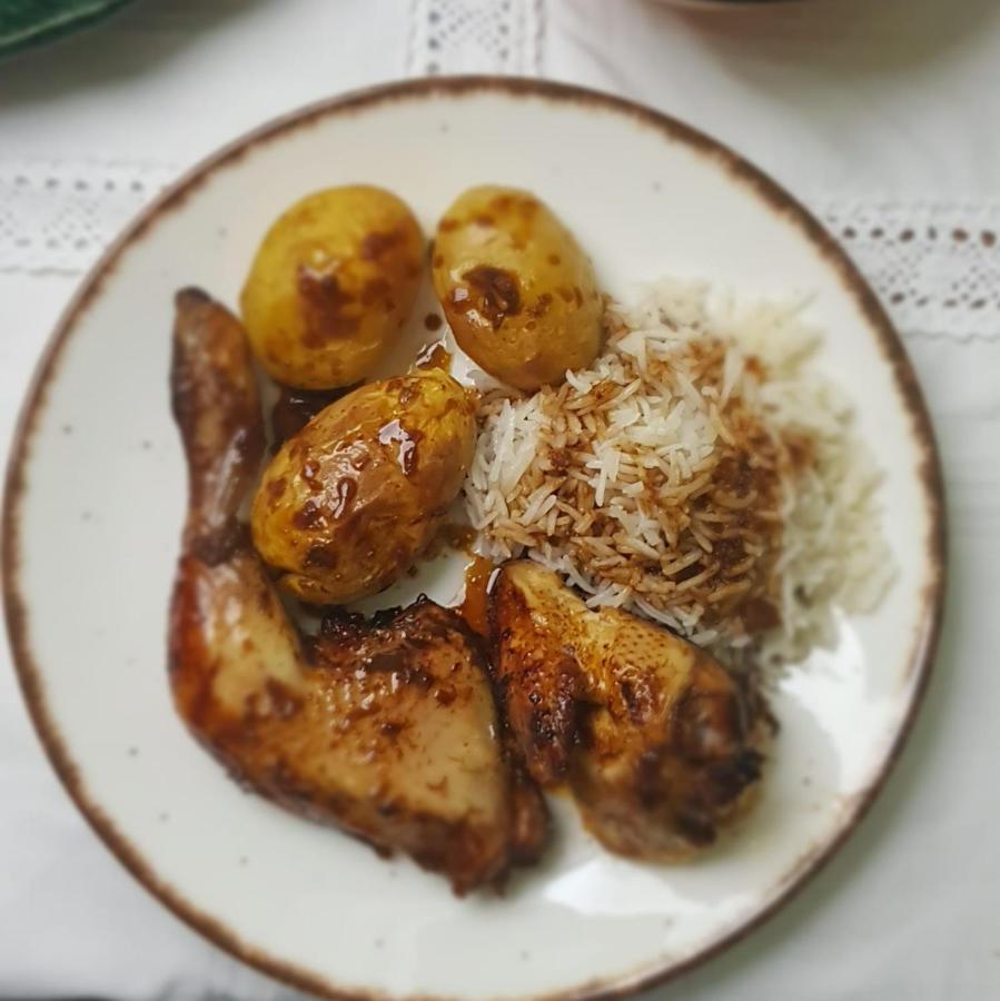 Pensión Themistokli 3*